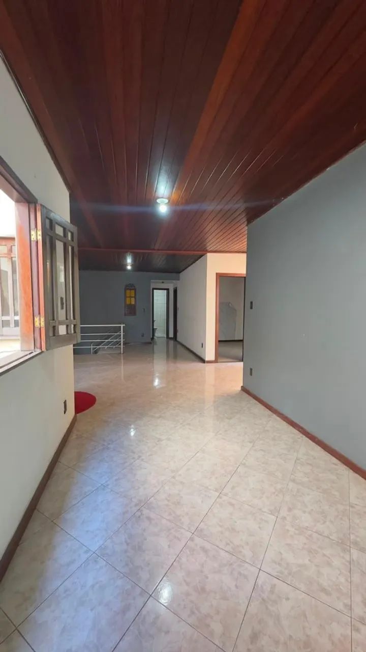 CASA COM 5 QUARTOS