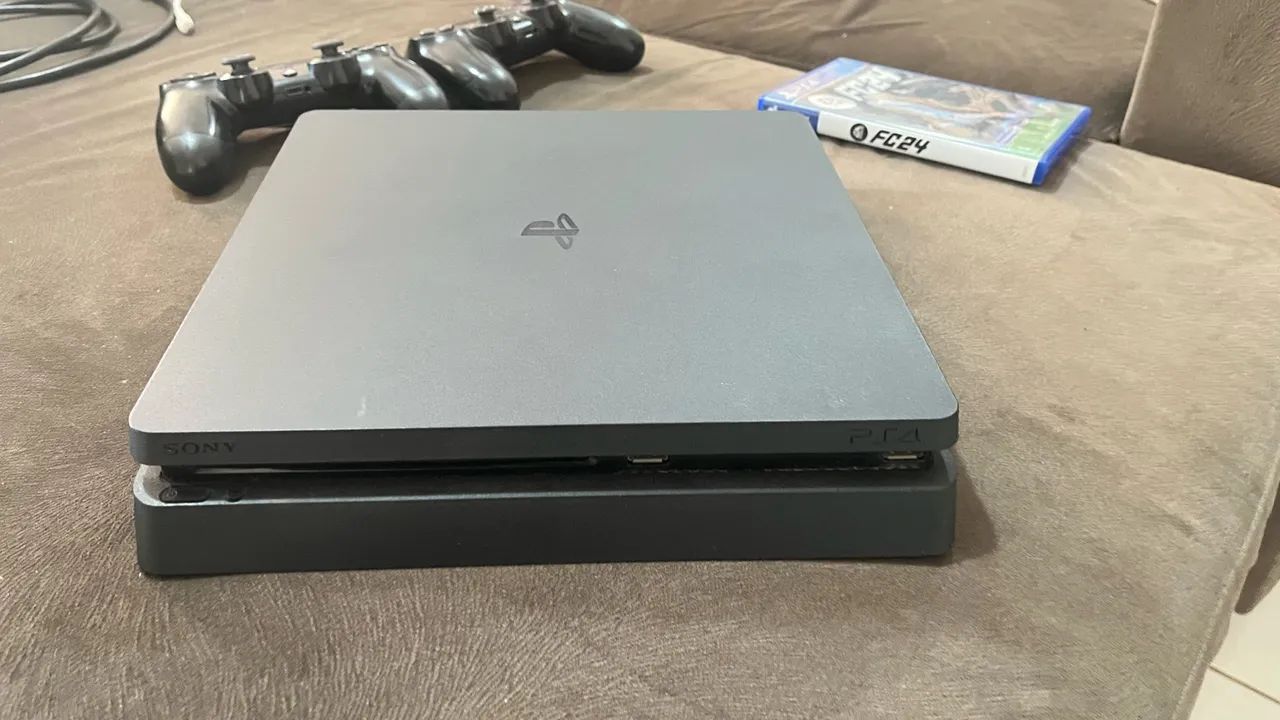 PS4 slim 1TB  - Foto 2