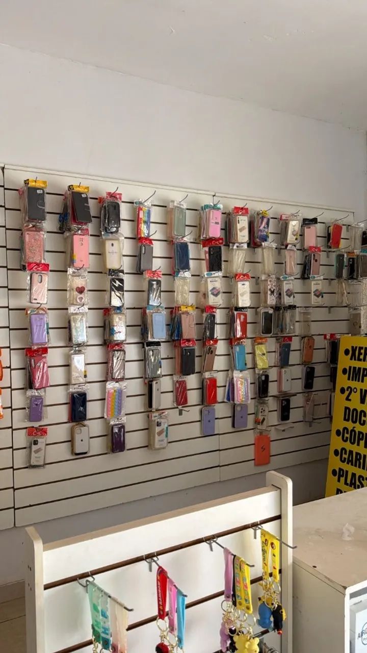 Móveis completos para loja de celular + capinhas - R$ 4.000 - Foto 4