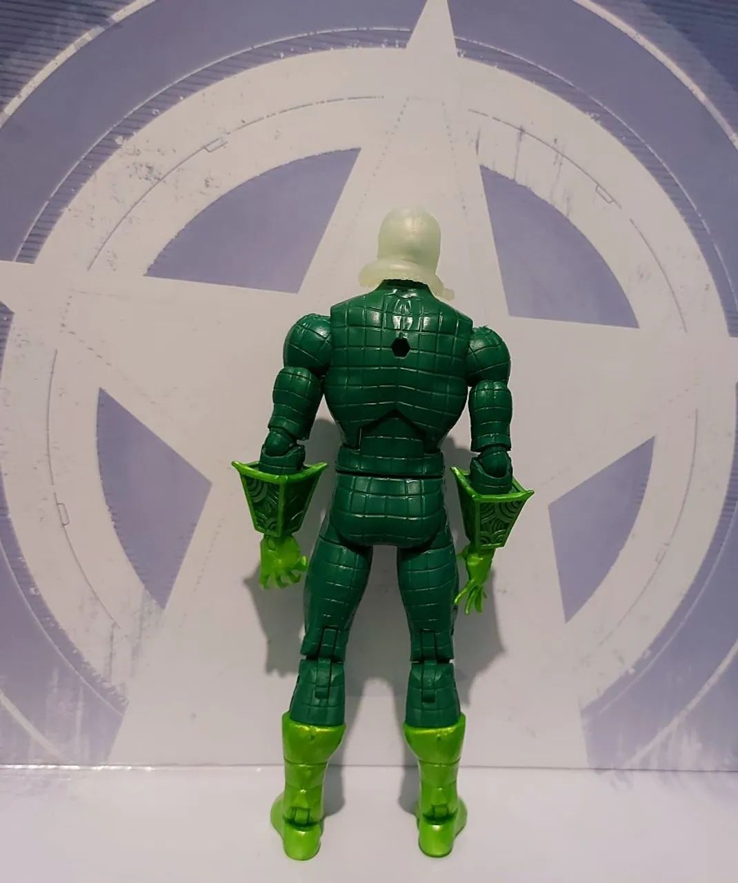 Figura Mysterio Wave Lizard Marvel Legends - Foto 3