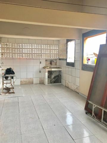 Casa 3/4 grande bastante arejada localização excelente - Foto 6