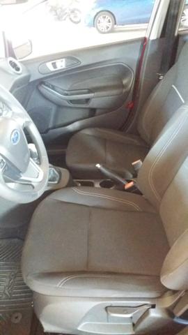 New Fiesta Hatch Impecável 2015 - Foto 4