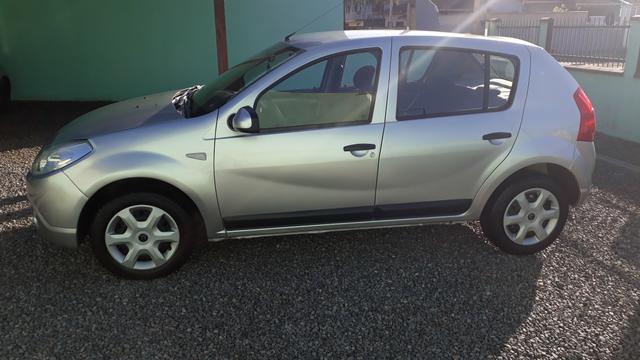 Vendo ou troco por carro de menor valor ou moto