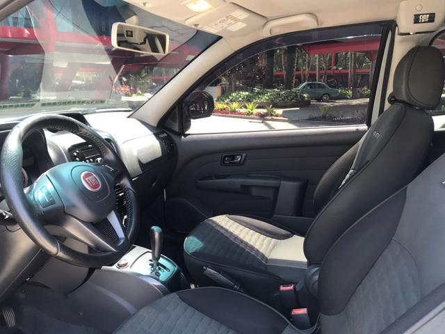 Fiat Strada Adventure cd 3 portas automática 1.8 flex com GNV completa - Foto 12