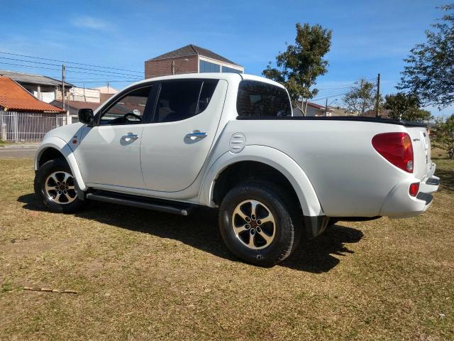 Mitsubishi L200 Triton HPE 3.2 top de linha 4x4 turbo - Foto 12