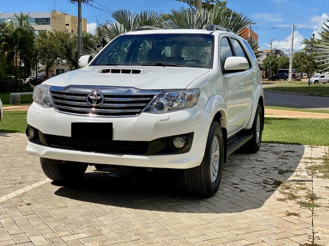 Toyota Hilux Sw4 - Srv 3.0 4x4 - 7 lugares - 2013/2014- muito conservada - Foto 3