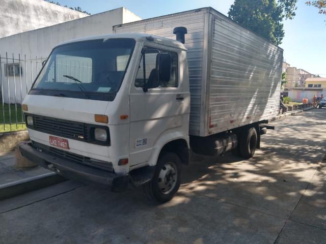 Somente venda - Caminhão VW 6.90 - 3/4 - baú ano 85 - R$ 30.000,00 - Foto 2