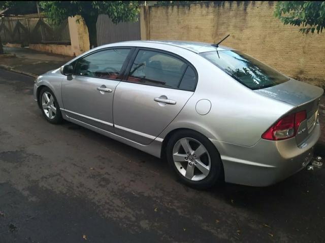 Civic 1.8 LXS Aut - Foto 4