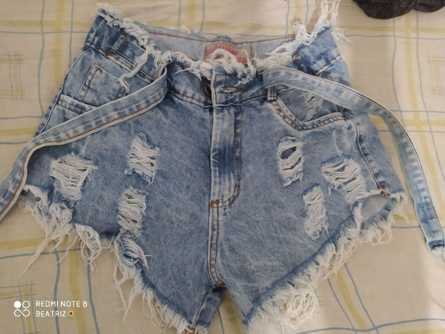 shorts rasgadinhos