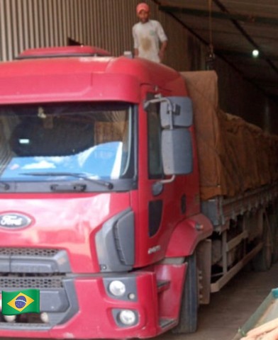FORD CARGO MUITO NOVO