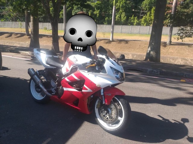 HONDA CBR 900 RR