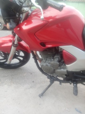 MOTO FAZER 250 TROCA EM CARRO DO MEU INTERESSE