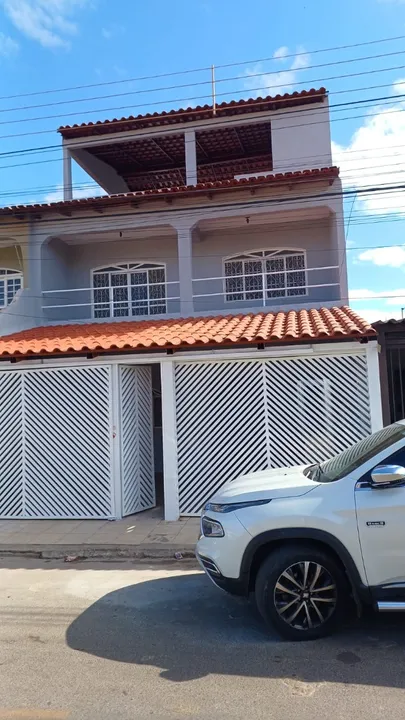 Um excelente Sobrado localizado na QR 411