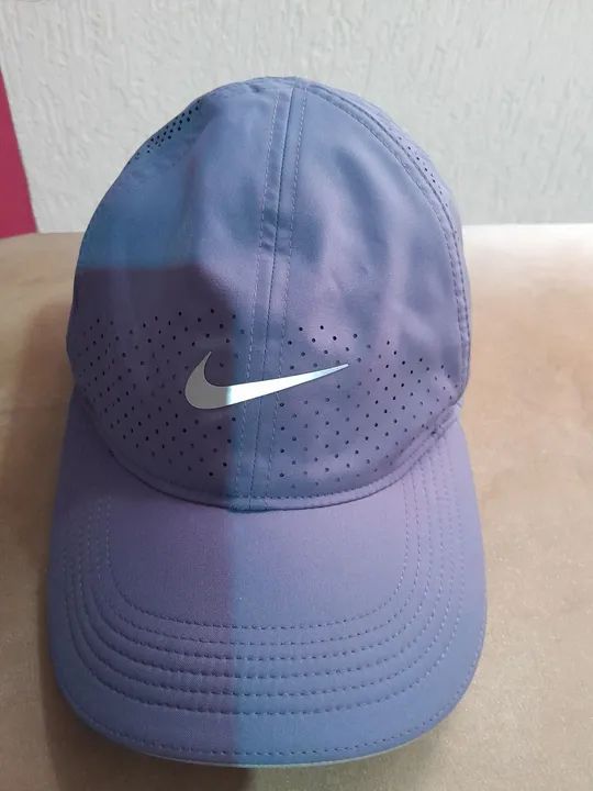 Boné Nike - Unissex - Azul -e um preto  Novo ovo