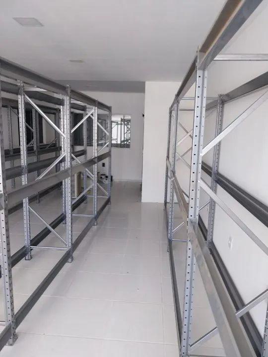 Estantes/ prateleiras  - Foto 5