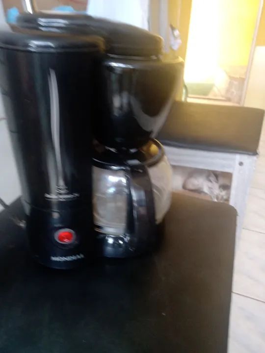 Vende-se cafeteira nova ,nunca usada - Foto 6