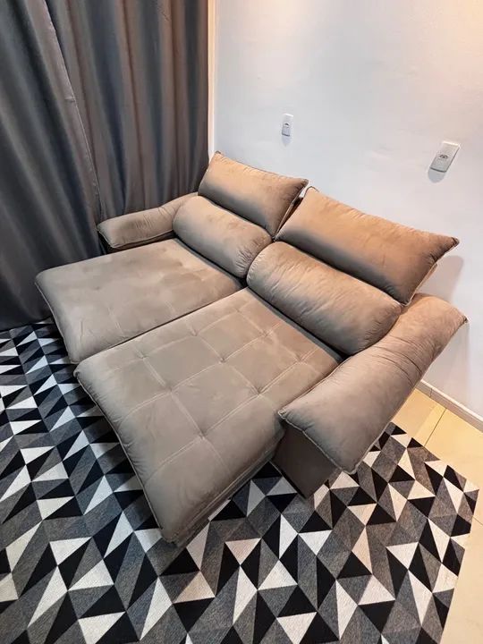 Sofá retrátil e reclinável de mola 