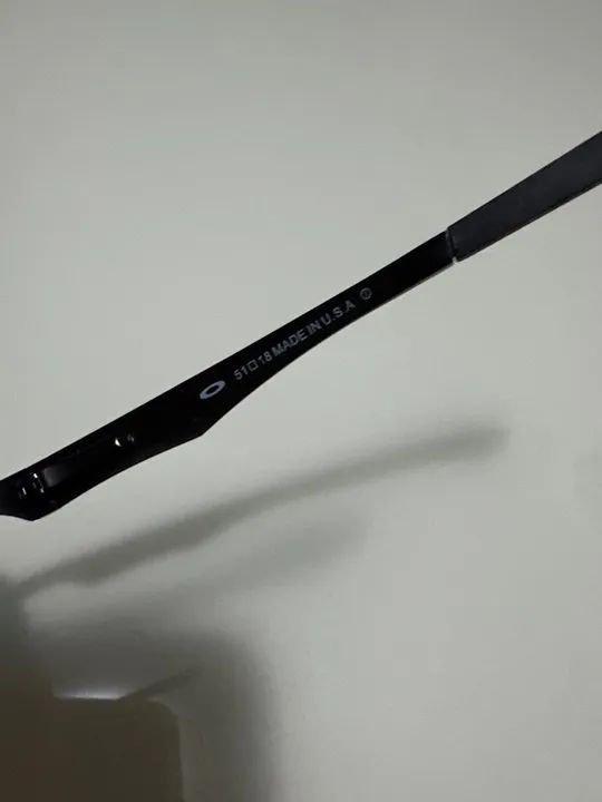 Óculos de Sol Oakley - Preto com Lentes Degradê - Foto 2