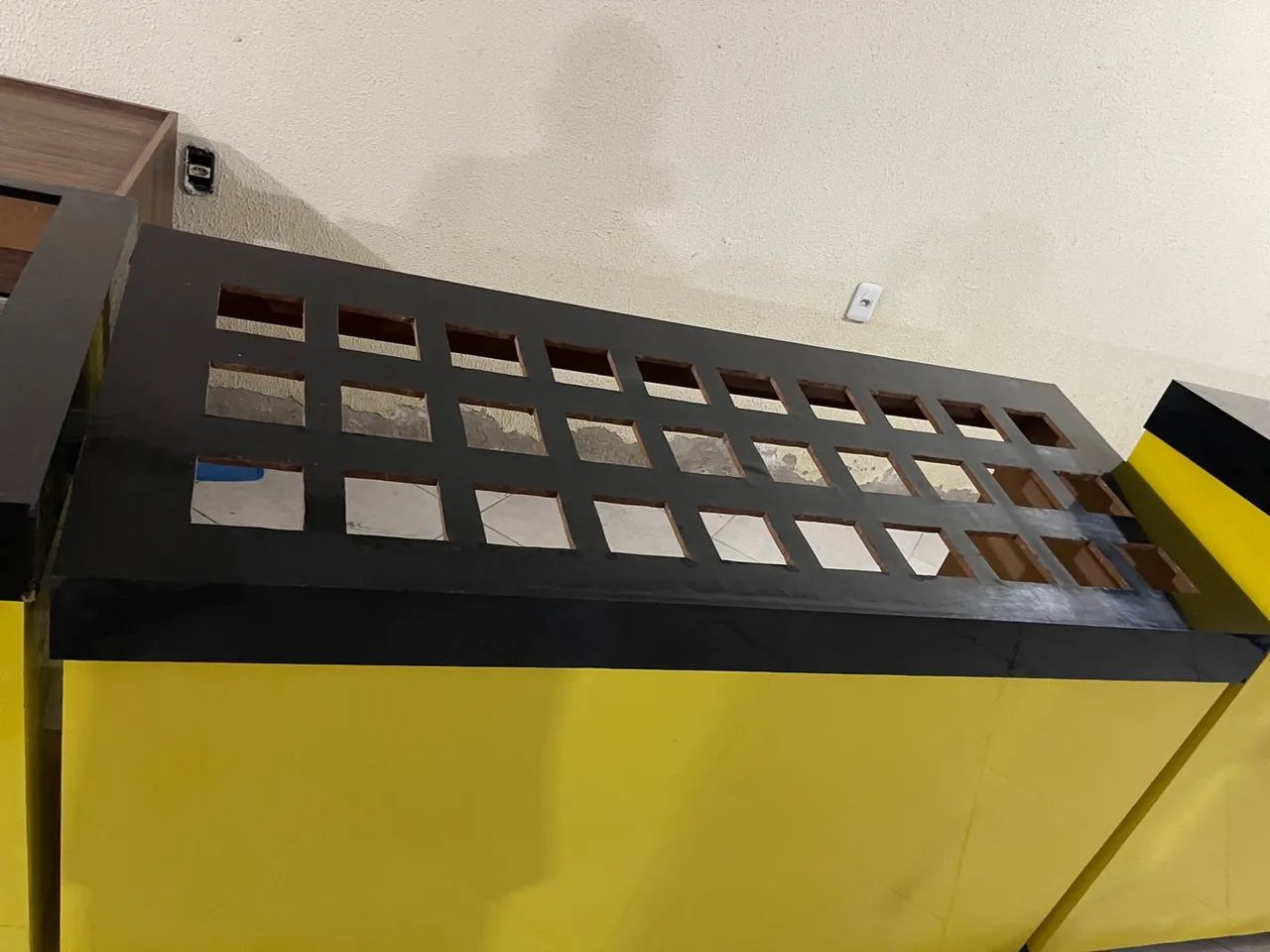 Balcão Comercial em Madeira e Aço - Foto 2