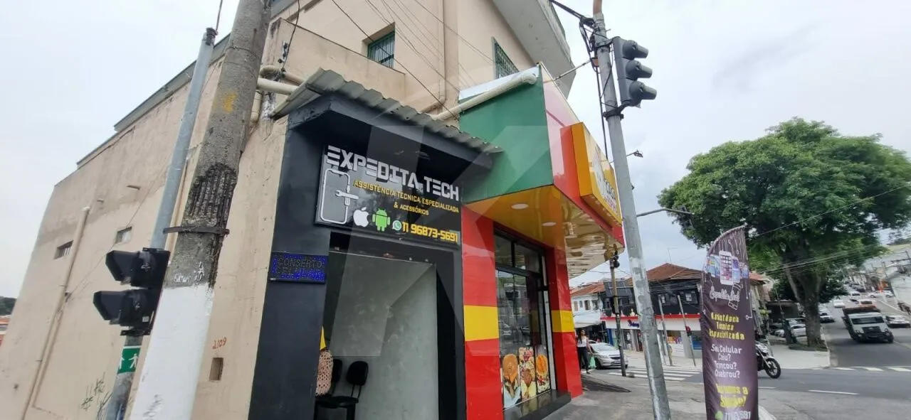 Prédio Comercial e Residencial (USO MISTO) Salões e 7 apartamentos 780m² construída Vila G