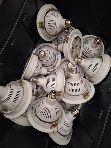 13 Und Lâmpada Led Par30 35w Branco Quente 3000k E27 Bivolt - Foto 4