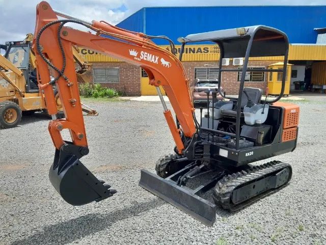 Miniescavadeira esteira Semax SX20 ano 2020 
