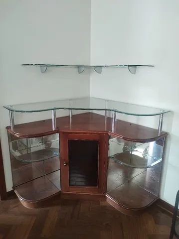 Armário cantoneira em mogno