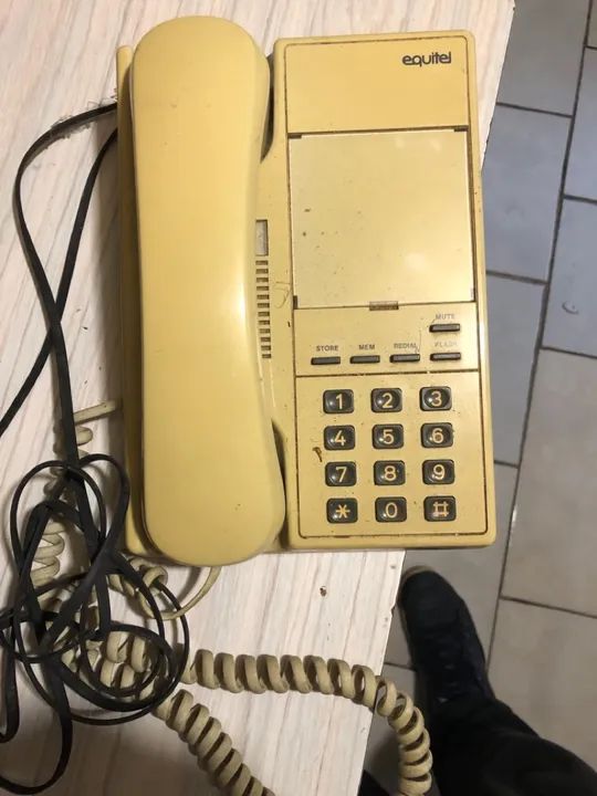 8 aparelhos telefônicos antigos - Foto 5