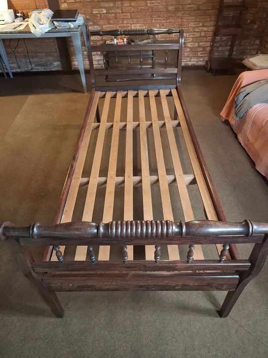 CAMA JACARANDÁ TIPO MARQUESA - SOLTEIRA