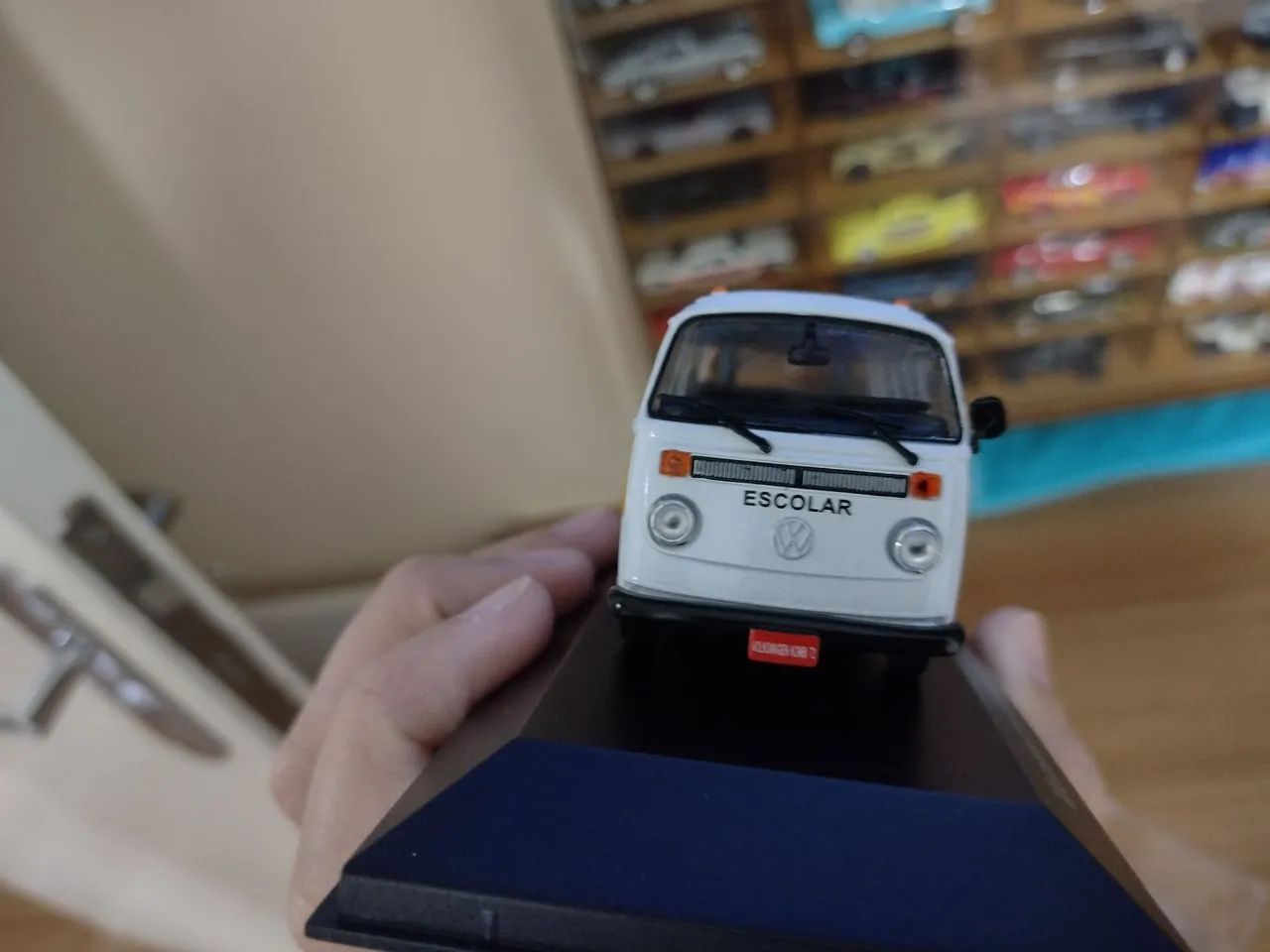 Miniatura Kombi Escolar - no Acrílico  - Foto 2