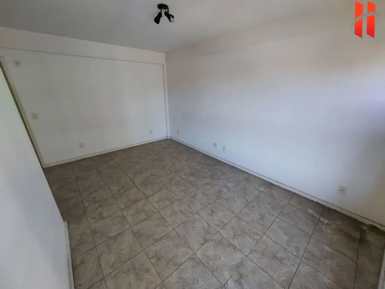 SALA COMERCIAL para alugar com 27m² de esquina com a Av. Brigadeiro Lima e Silva no Jardim - Foto 4
