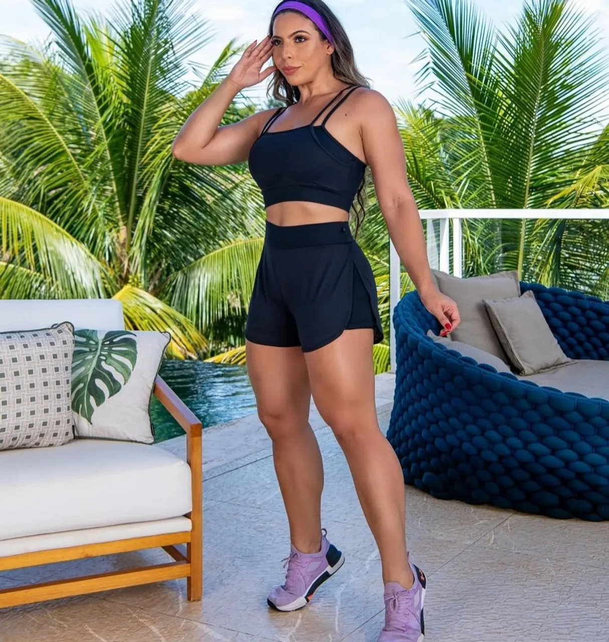 Conjunto Fitness Preto com Short e Top