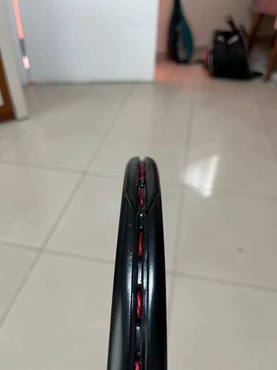 RAQUETE TÊNIS WILSON RF 01 EM PERFEITO ESTADO ACEITO TROCA BLADE V9 L4 - Foto 5