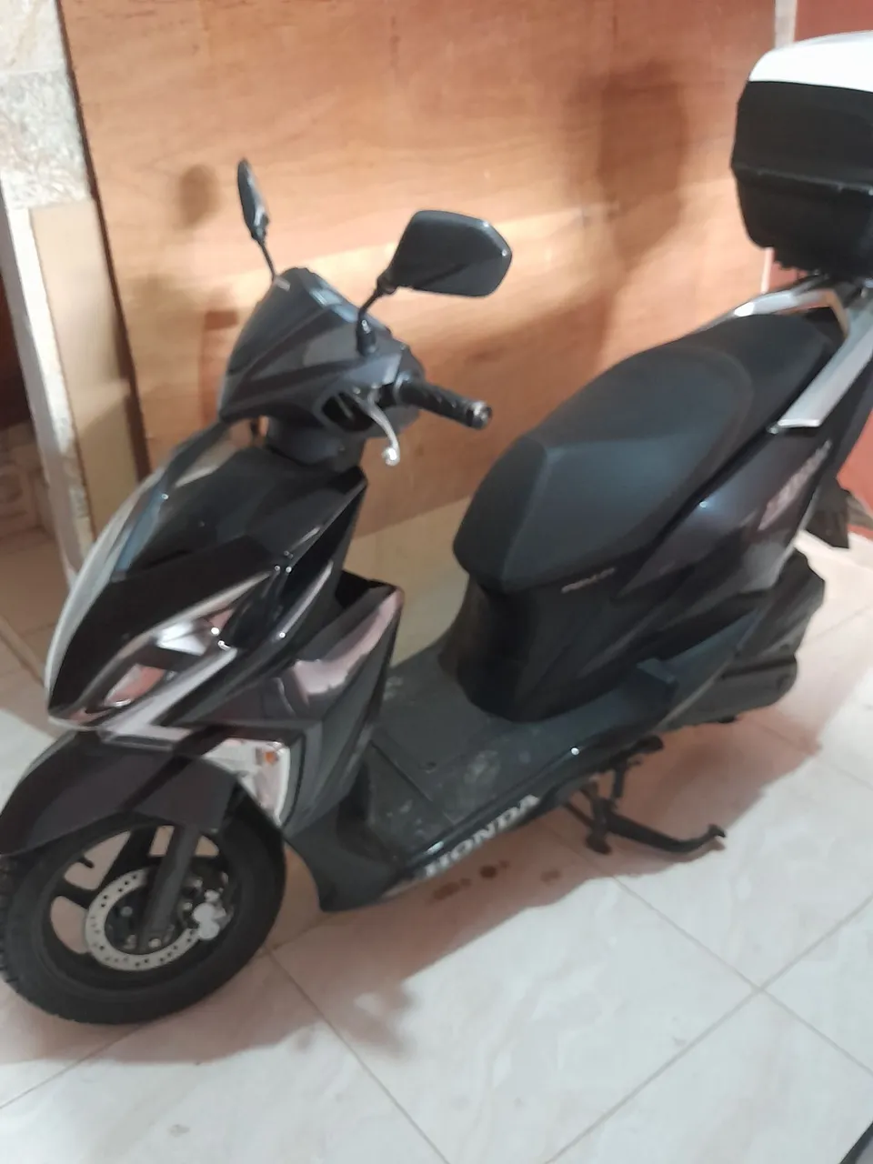 MOTO HONDA ELITE