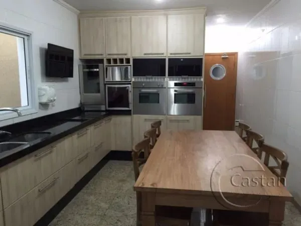 excelente sobrado na vila zelina, localização previlegiada