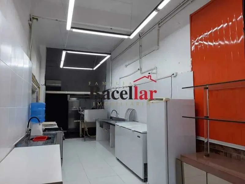 Prédio a venda comercial e residencial! uma pizzaria, kitnet, sala quarto e dois quartos! - Foto 2