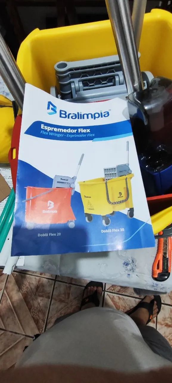 Balde Bralimpia Kit de limpeza com balde e acessórios - Foto 4