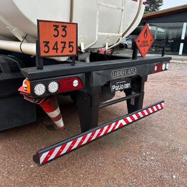 Carreta Tanque Compartimentada 7 Bocas 2017 35 Mil Litros - Foto 9