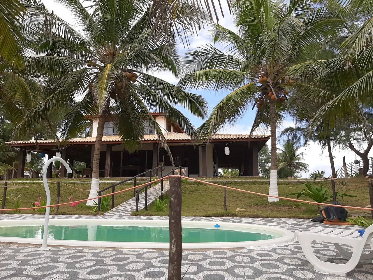 Casa frente mar com 3 quartos em Conde Bahia