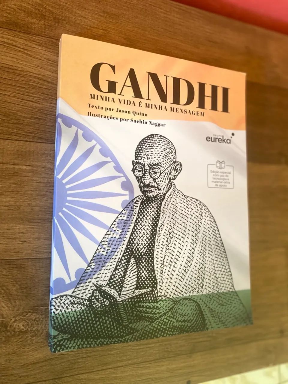 Livro Gandhi - Minha Vida É Minha Mensagem - Foto 2