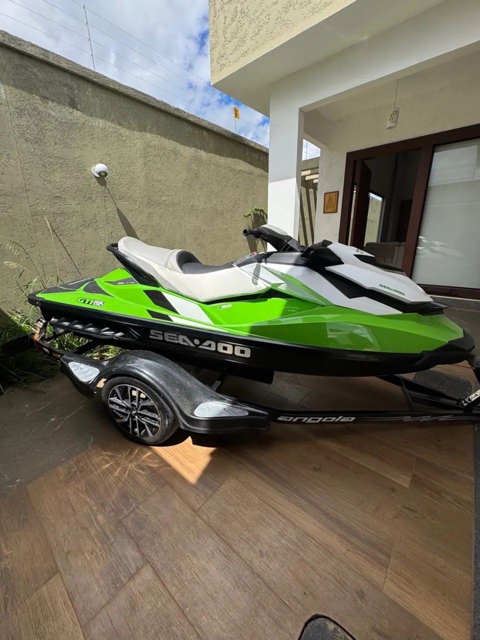 Gti 130 2013 + carreta angola