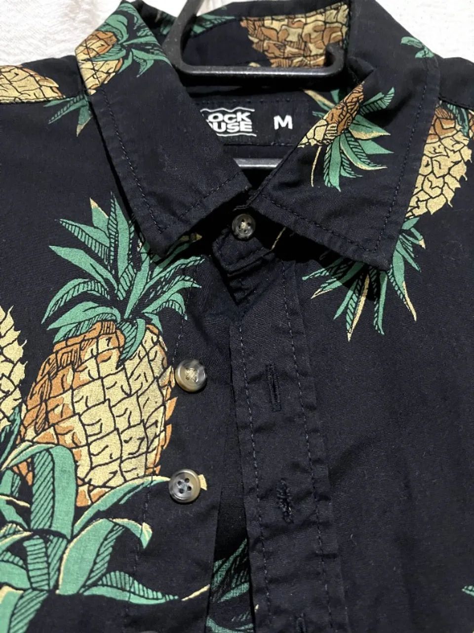 Camisa Preta com Abacaxi (C&A) M - Foto 2