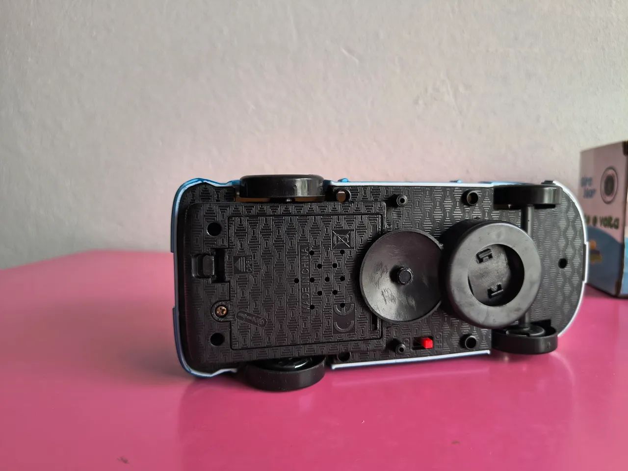 Miniatura Kombi bate -volta  Divertida e Inteligente - Foto 4