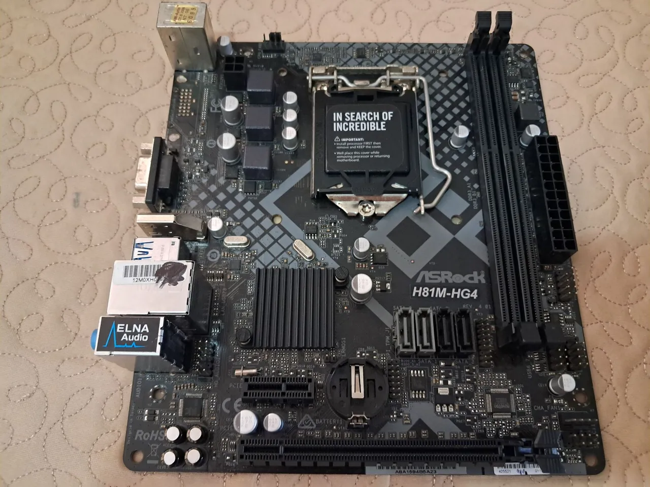 Placa Mãe ASRock H81M-HG4 (com defeito)