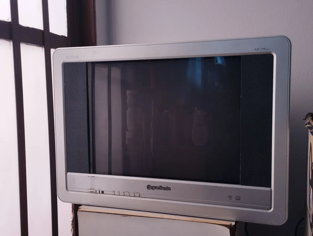 TV Gradiente 20 polegadas