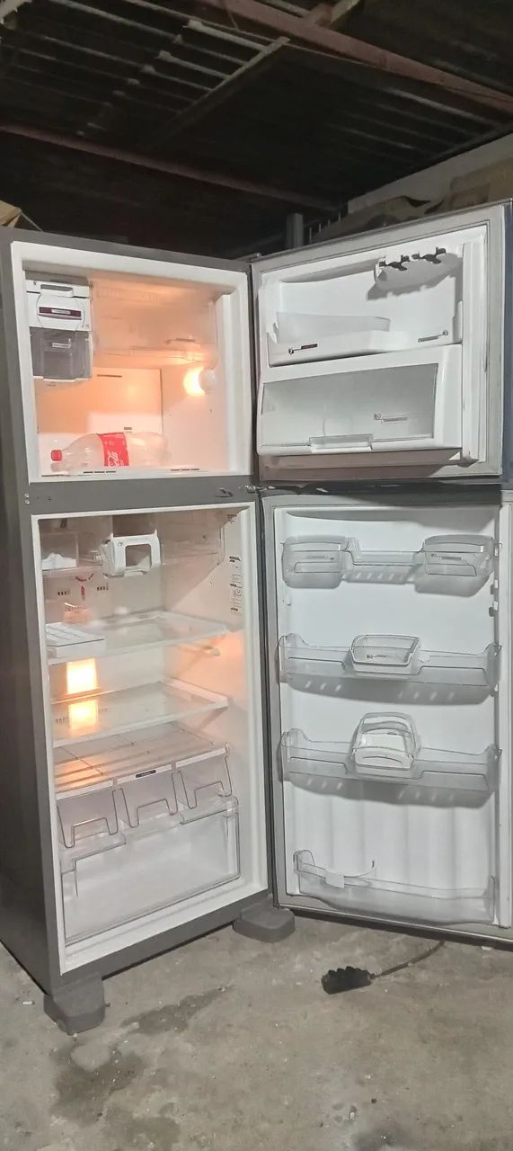 Geladeira Brastemp Frost Free cinza  - Foto 2