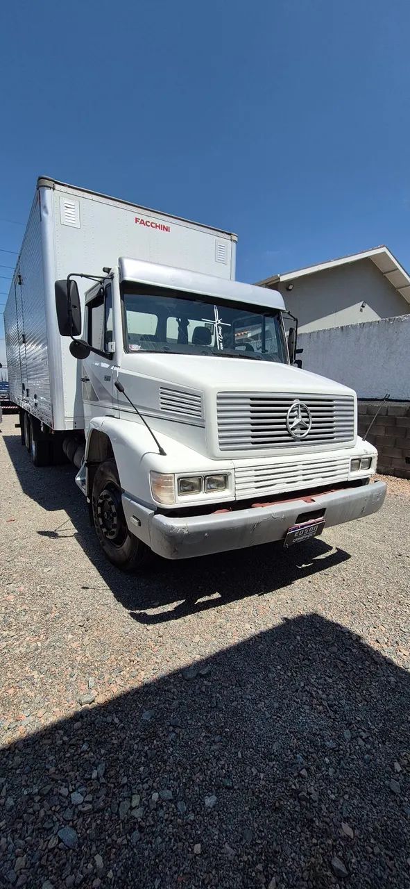 MB 1218 truck 6x2 Baú Facchini assoalho de Chapa xadrez caminhão só fazia nordeste  - Foto 5
