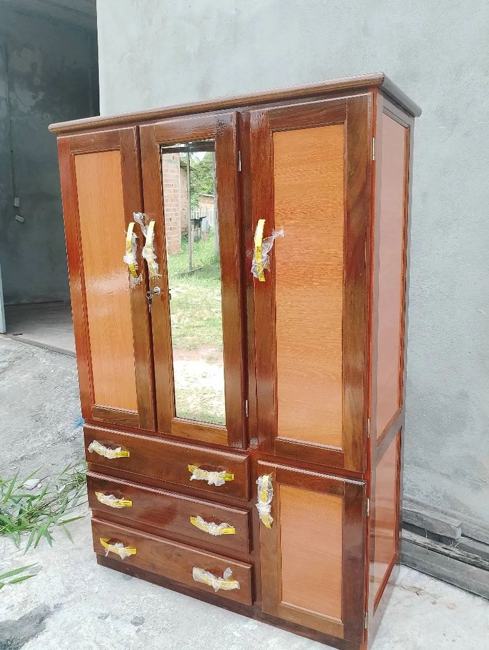 Guarda roupa de solteiro com espelho  - Foto 3
