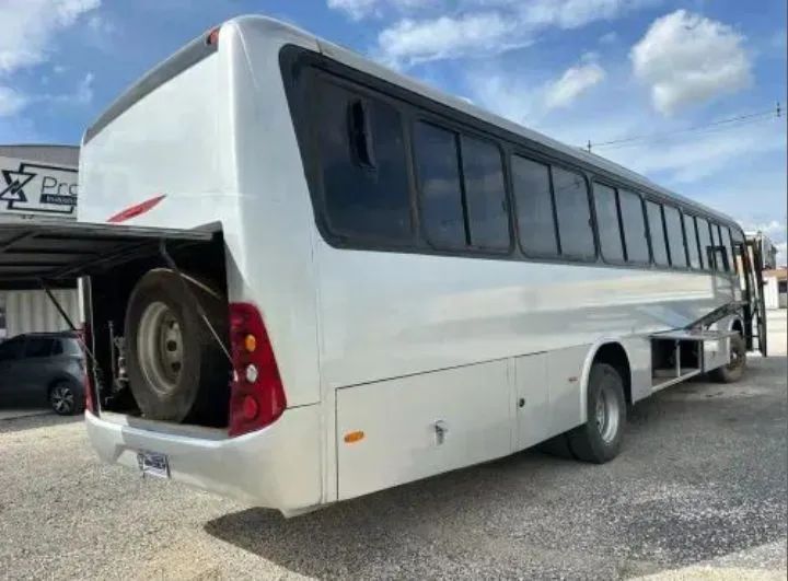 Ônibus ano 2012 - Foto 7