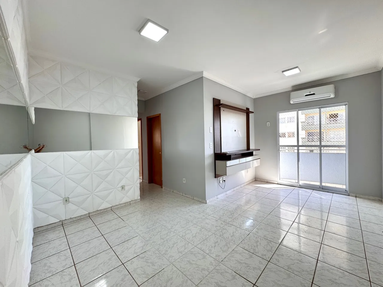 Alugo Apartamento 3 Quartos no Montville